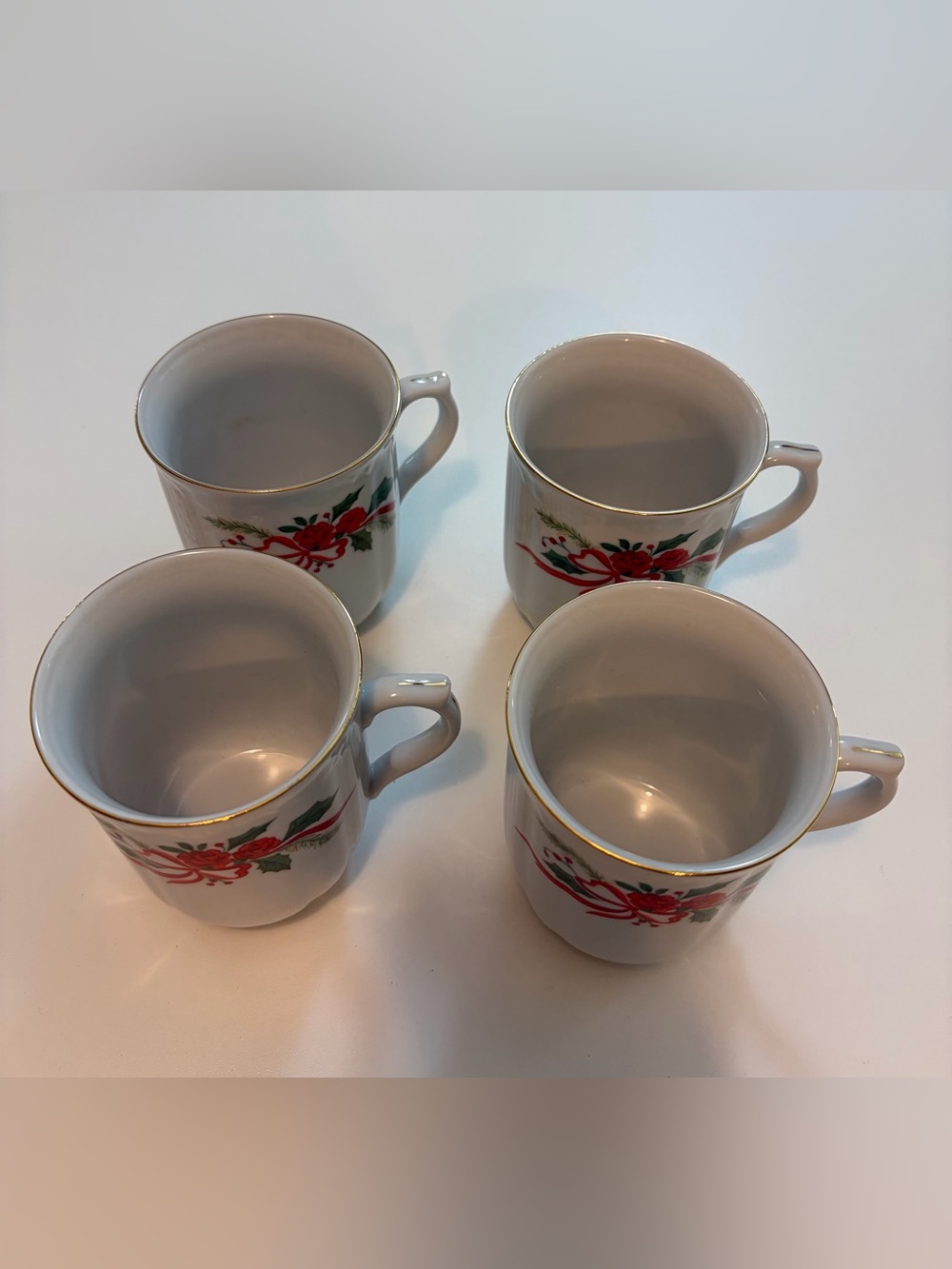 Vtg Baum Brothers Victorian Holiday Christmas Mugs Set of 4 Fine China Cups